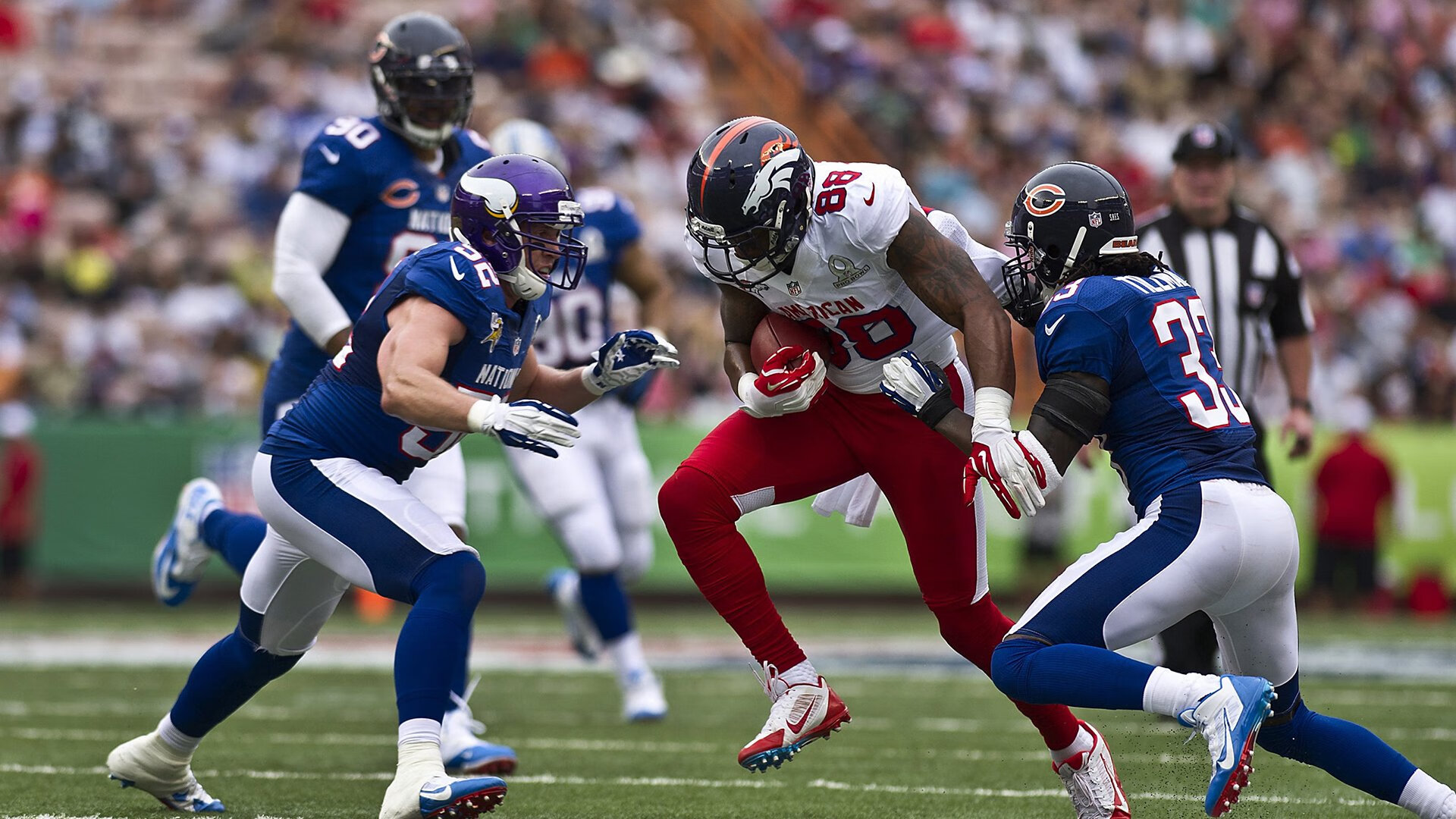 萨卡在对阵曼联的比赛中上演帽子戏法,萨卡踢什么位置