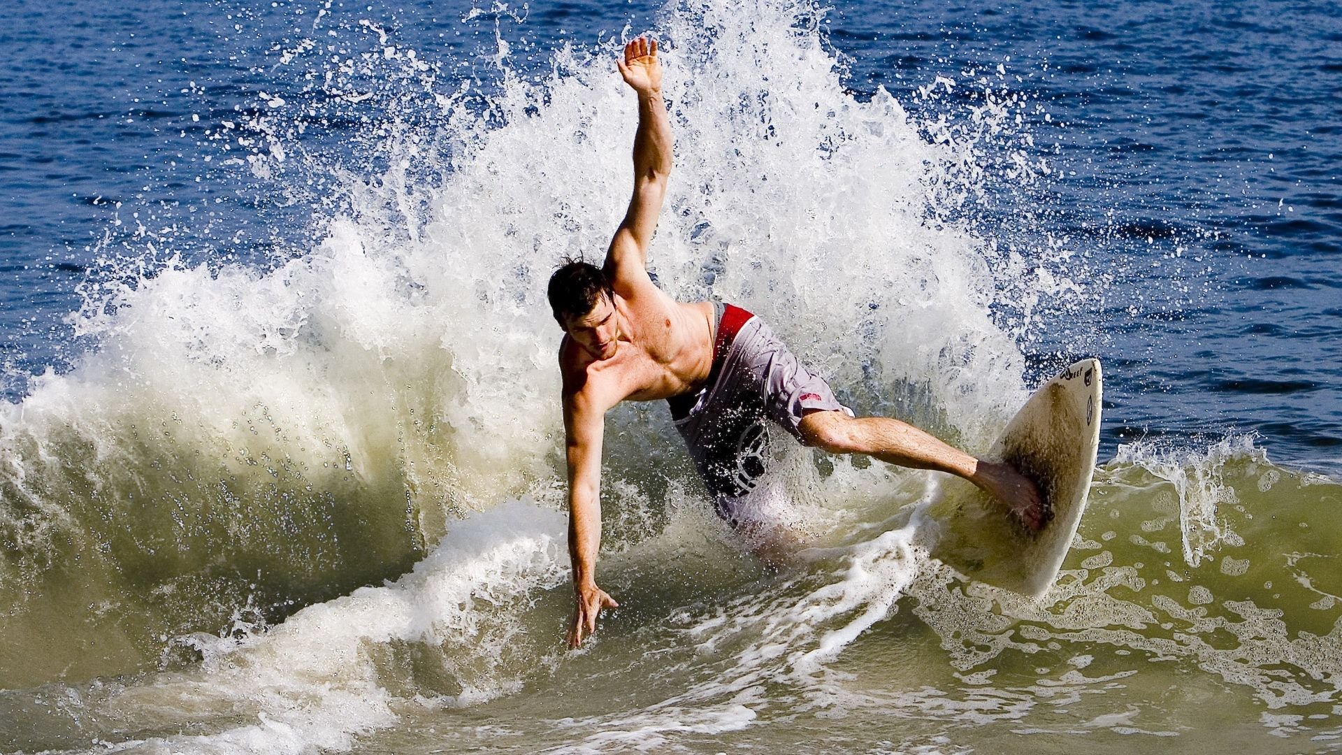 _全球青少年运动夏令营：启发未来运动之星_，青少年体育夏令营