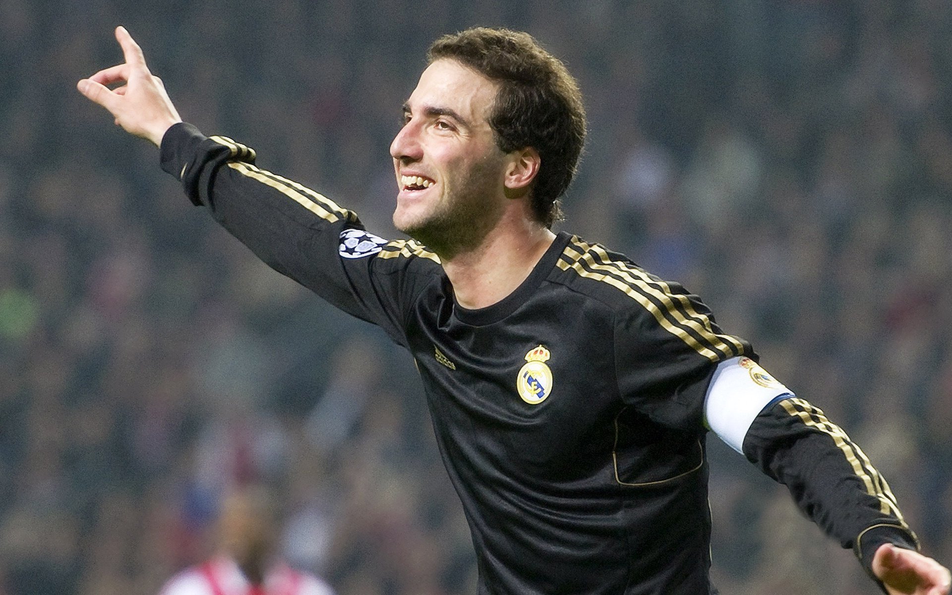 “自适应战术:未来球员将以数据为核心进行“个性化”训练”,自适应提升