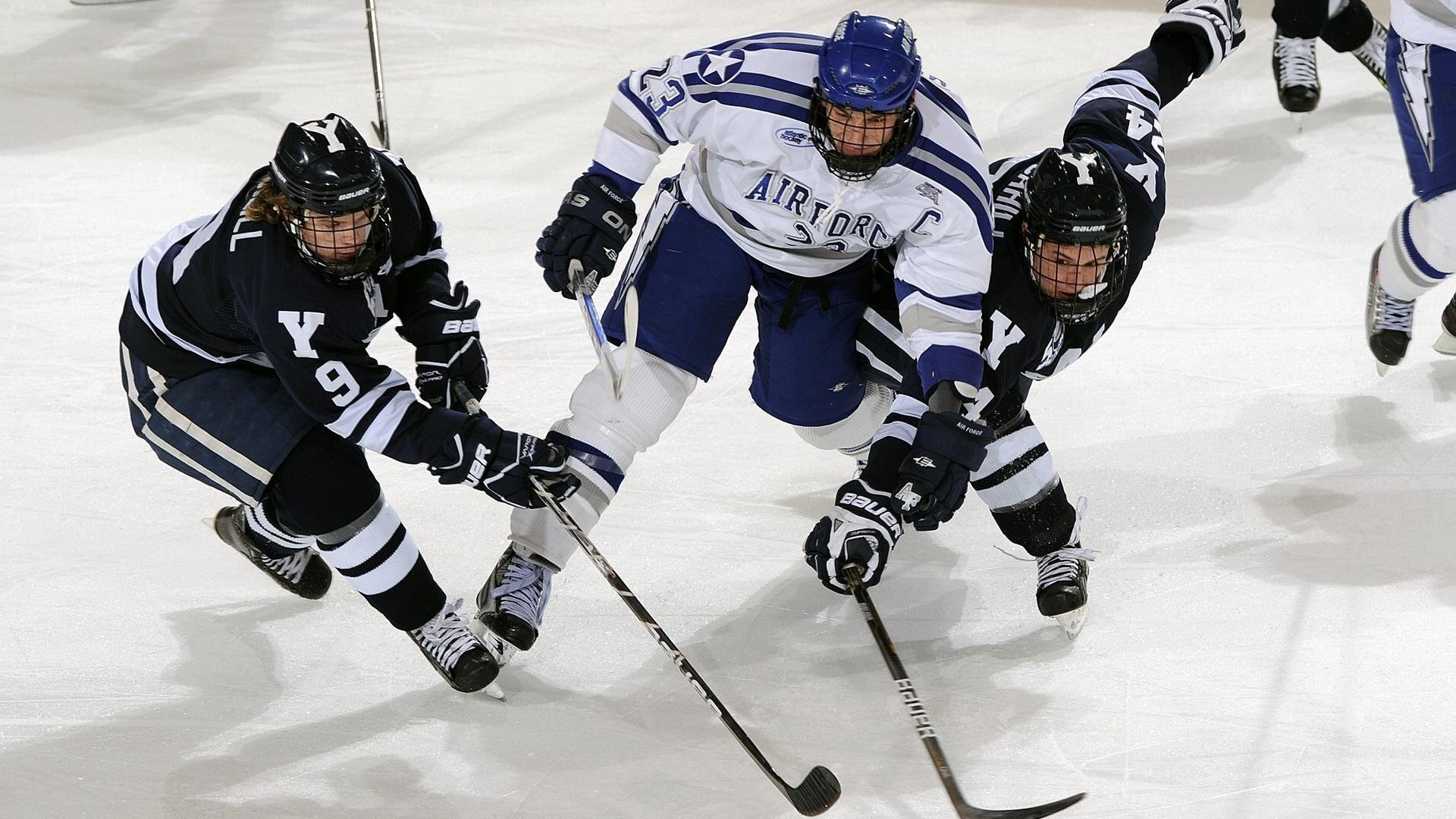 【联盟引入自动吹哨】科技保障裁判判罚公正公正